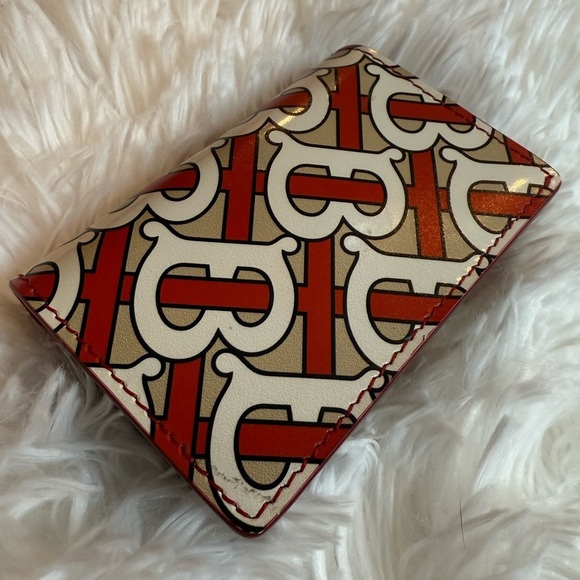 Burberry Calfskin Monogram Jessie Chain Card Case Vermillion 2019 - Picture 5 of 9